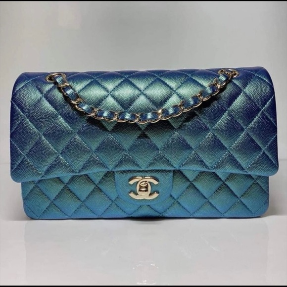 Chanel medium classic flap limited edition iridescent green 22p - Picture 3 of 9